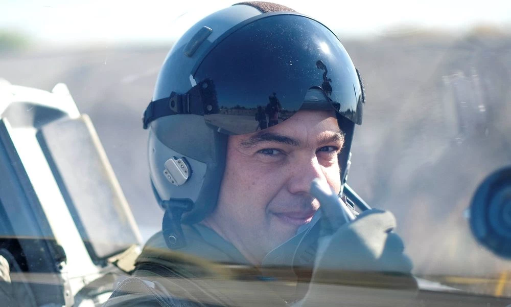 Την «απογείωση» του Τσίπρα με το F-16 θυμήθηκε η Πολεμική Αεροπορία (βίντεο)